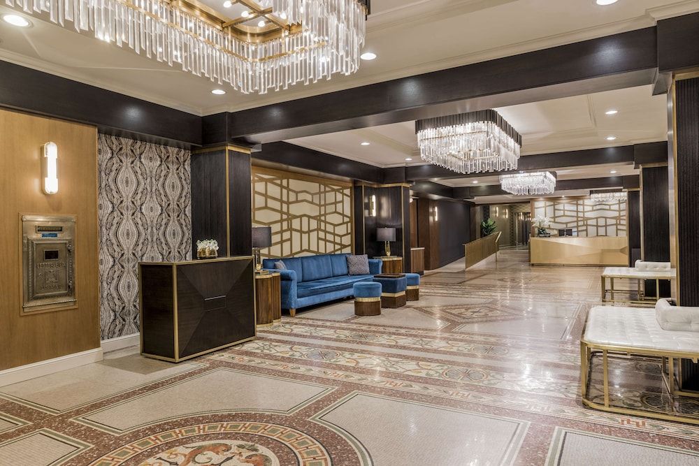 Martinique New York on Broadway, Curio Collection by Hilton 3