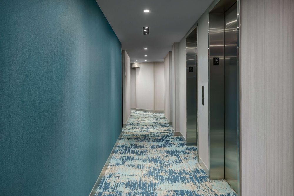 Hilton Garden Inn New York Times Square North 2