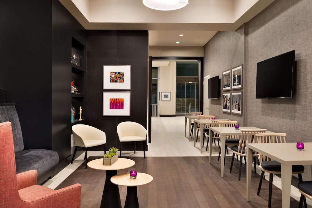 Embassy Suites by Hilton New York Manhattan Times Square 3