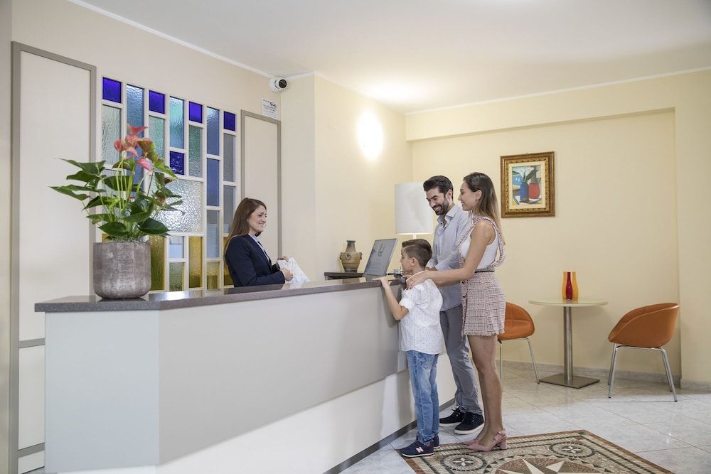 Lu  Hotel Maladroxia 2