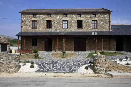 Hotel y Apartamentos Penarronda Playa 2 estrelas em Castropol