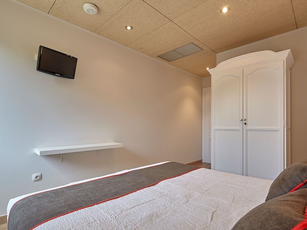 Hostal Nobadis by Vivere Stays 3