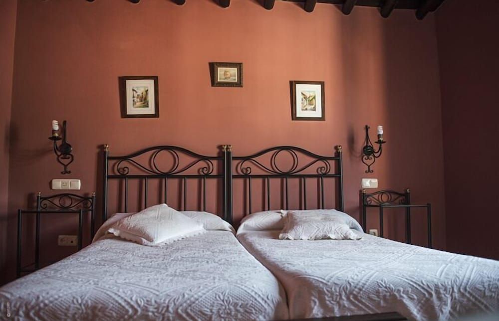 Hotel La Casa Grande de El Burgo 3