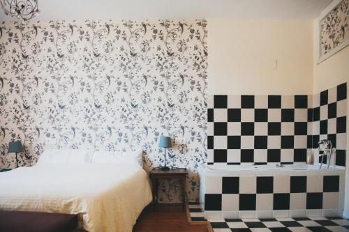 Alamar Salinas House 2