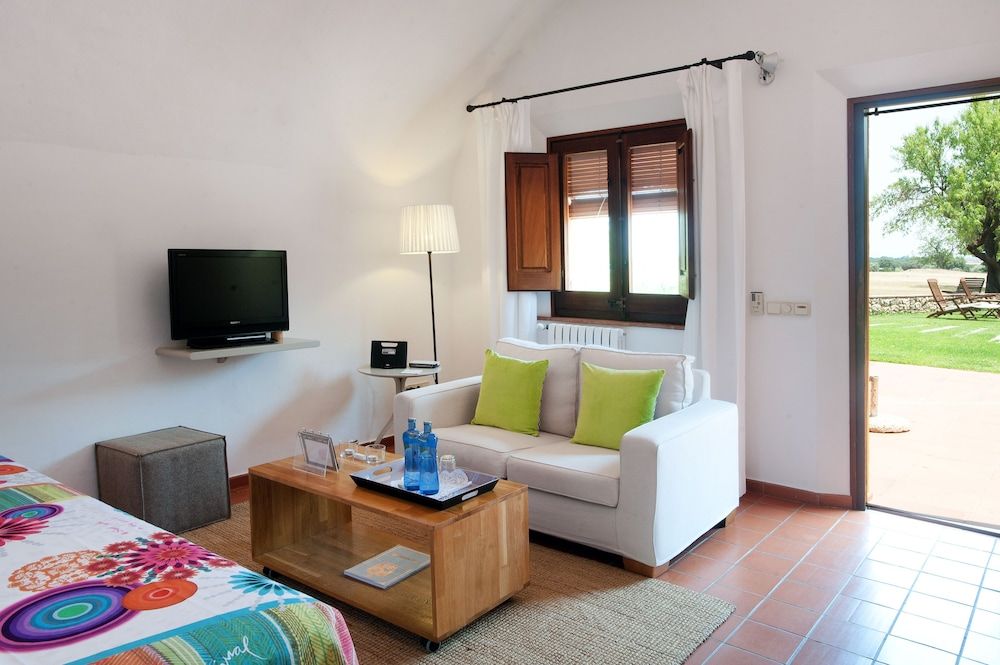 Mas Falgarona Hotel Boutique and Spa 3