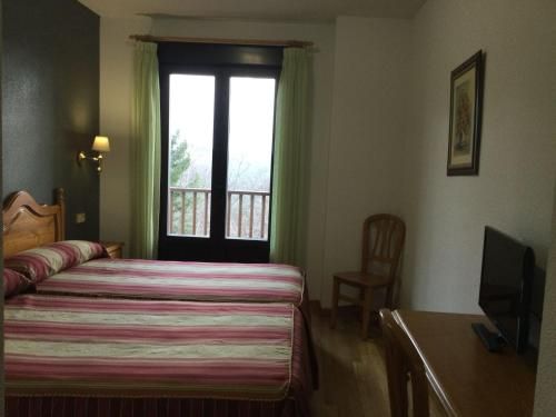 Hotel Cinco Castaños 2