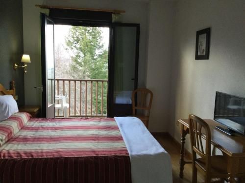 Hotel Cinco Castaños 3