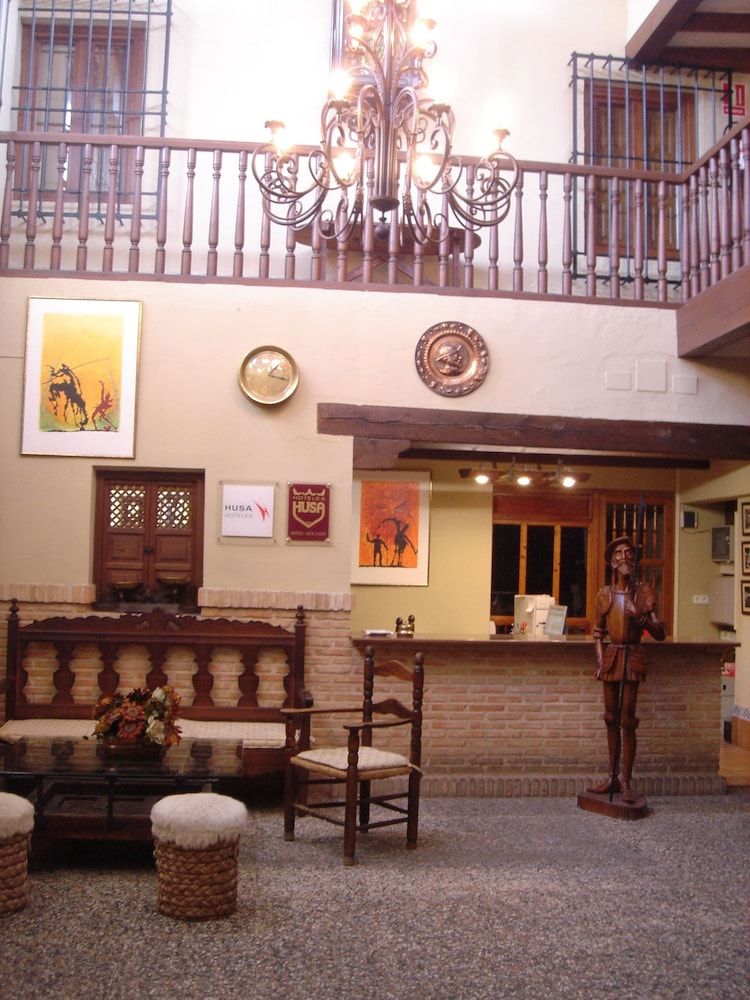 Hotel Meson Don Quijote 1