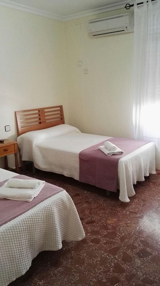 Hostal Miguel Hernandez 3