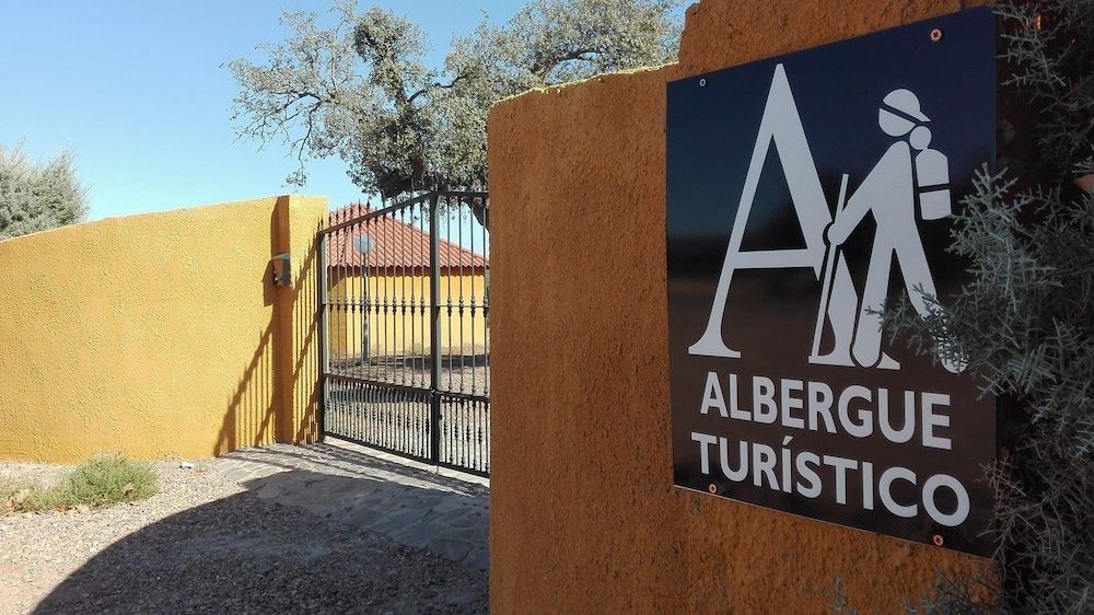 Albergue Turistico Cornalvo 1
