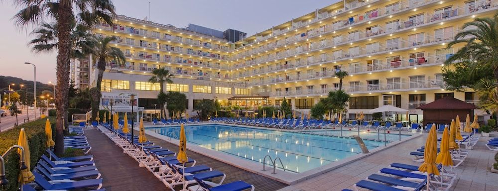 Halloween Hotel GHT Oasis Park & SPA 1