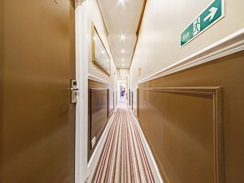 Boston Manor Hotel 3