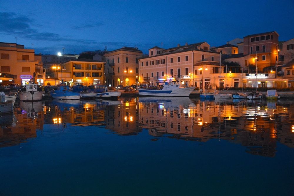 Hotel Garibaldi 3 estrelas em La Maddalena