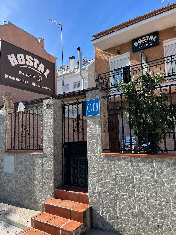 Hostal avenida 57 1