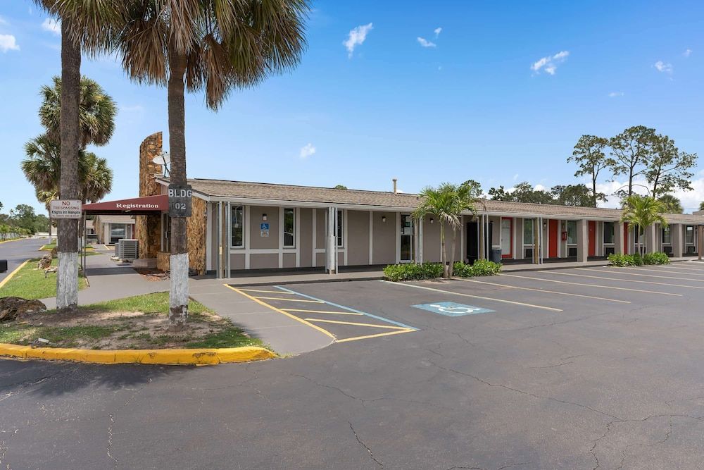 Super 8 by Wyndham Kissimmee/Orlando 2 étoiles à Kissimmee