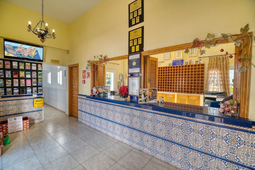 Ona el Marqués Resort 3