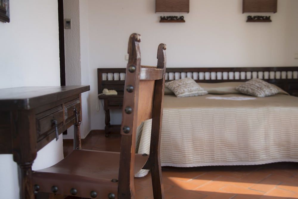 Hospedium Hotel Juan II 2