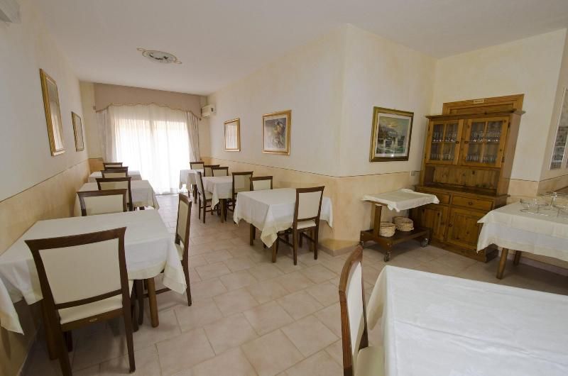 Il Gabbiano Hotel Isola Rossa 3