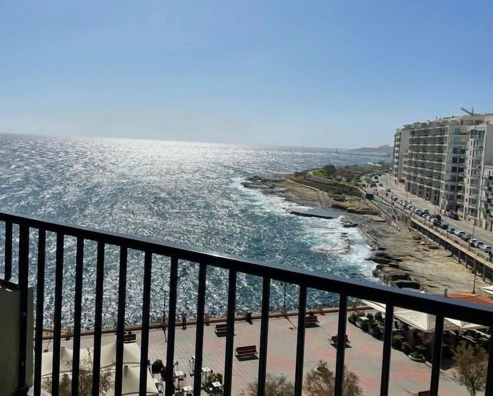Hotel Roma 3 estrellas en Sliema