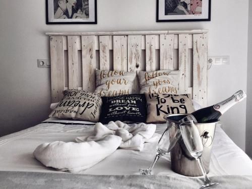 Hostal Ciempozuelos, cerca del Parque Warner y Madrid 1