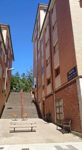 Hostal Valle De Tena 2 estrellas en Sabiñánigo