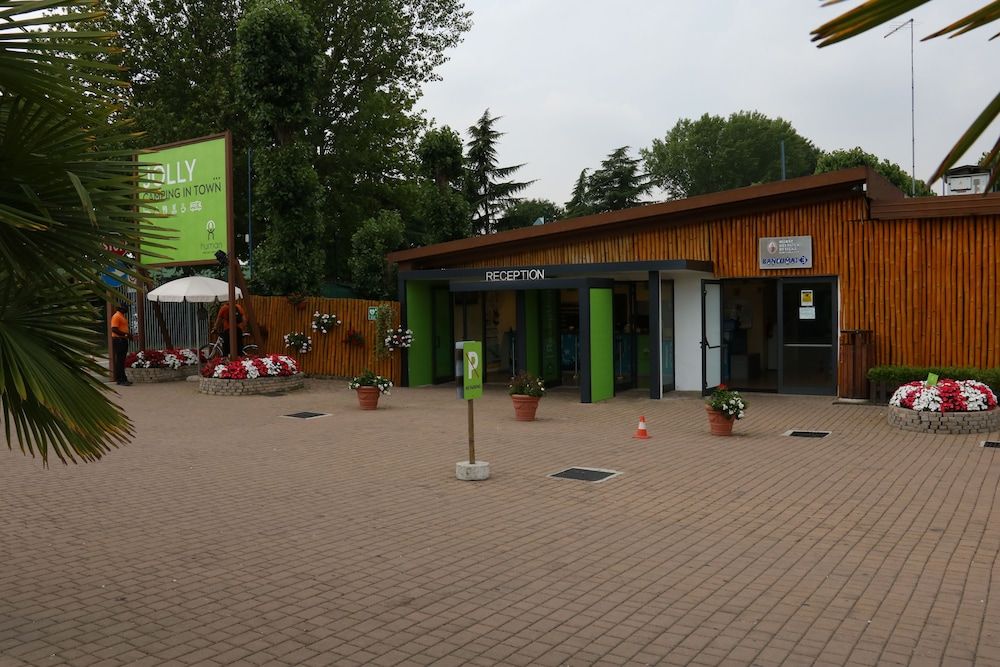 Hu Venezia Camping in Town 2