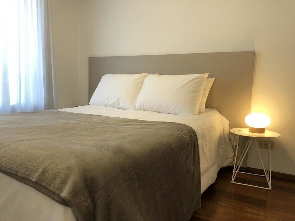 Lugones 203 by Lugar 2