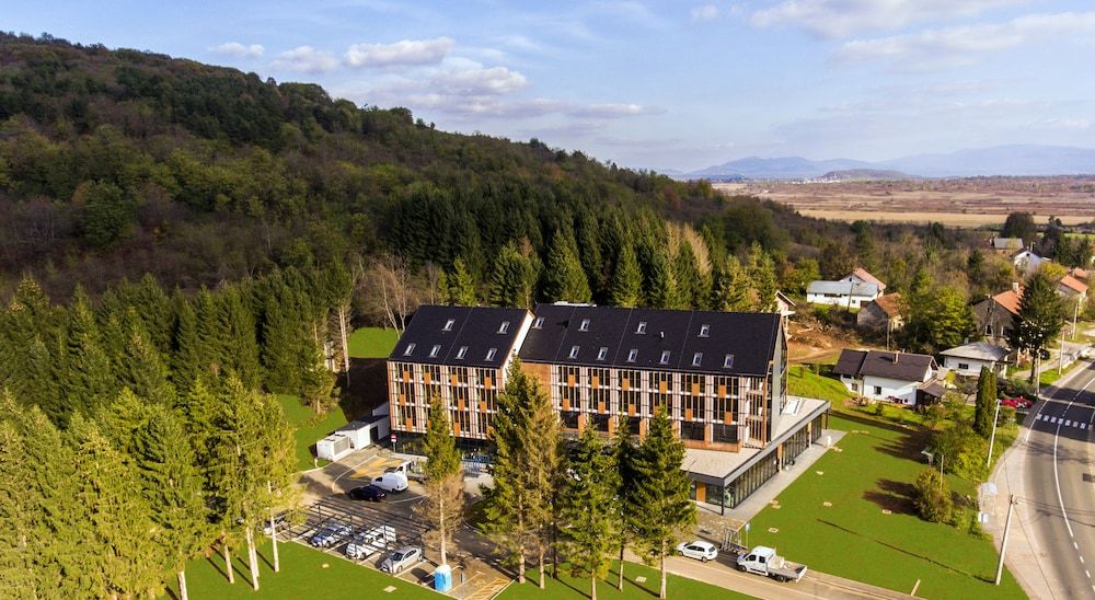 Lyra Hotel Plitvice 4 estrelas em Parque Nacional dos Lagos de Plitvice