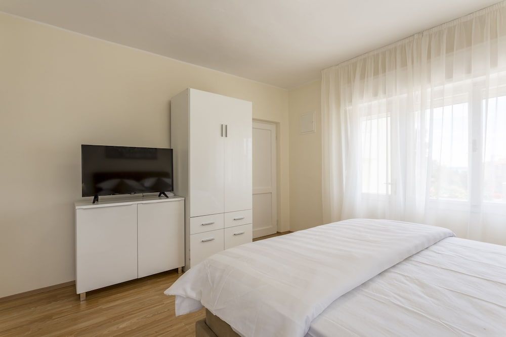 Mise Luxury Apartments 3