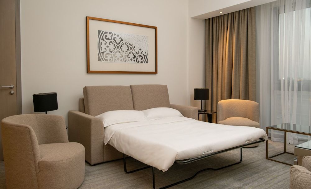 Novotel Muscat Airport 3
