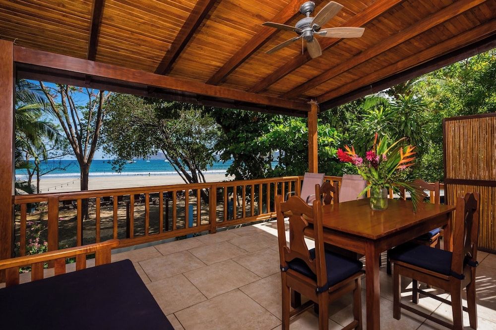 The Coast Beachfront Hotel 3