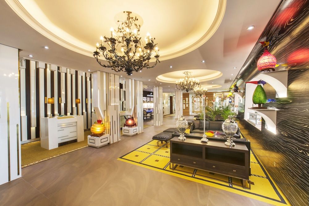 Reef Boutique Hotel 2