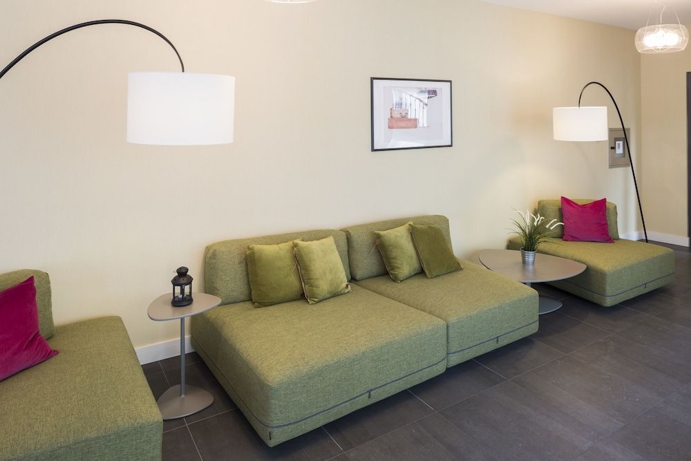 Livris Hotel 3