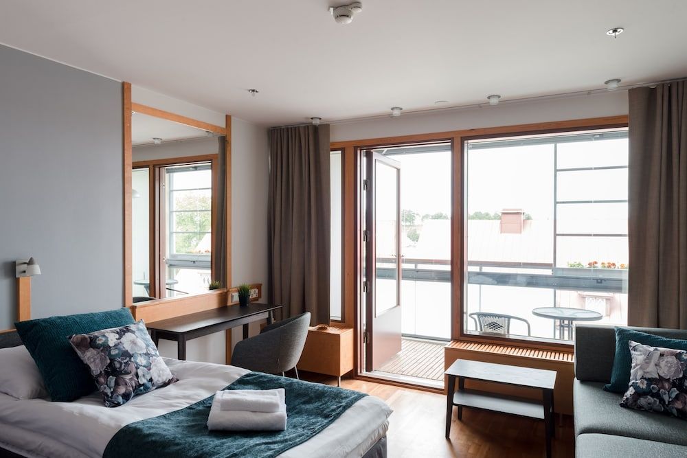 Hotelli Lähde 3