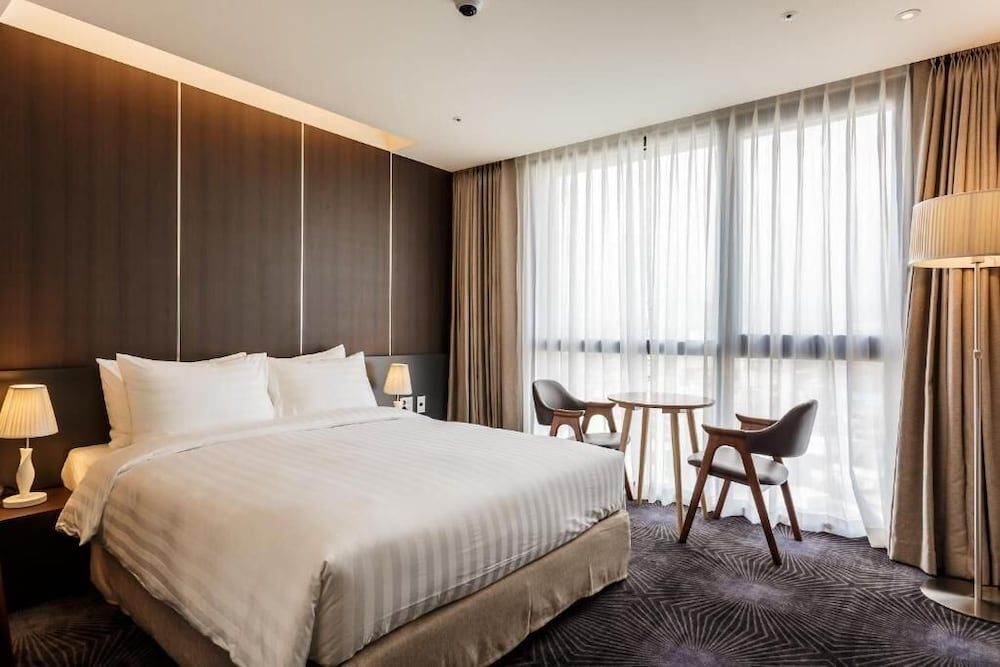 Hotel Golden Daisy Seogwipo Ocean 2