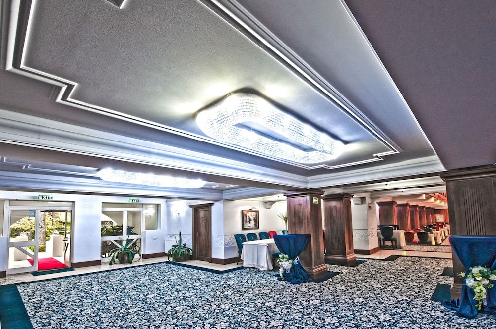 Complex Turistic Cornul Vanatorului 2