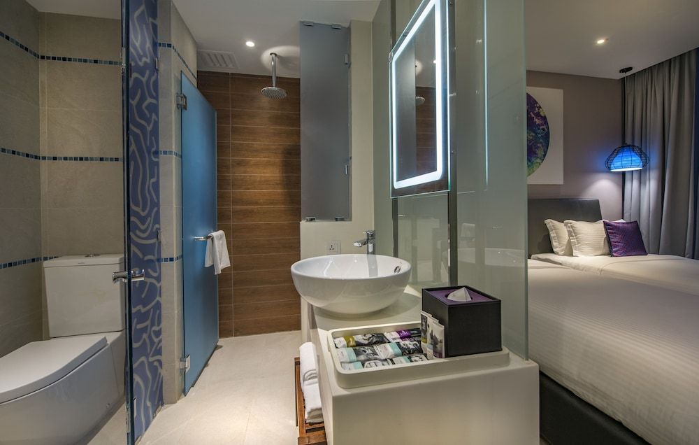 Mercure Kota Kinabalu City Centre 3