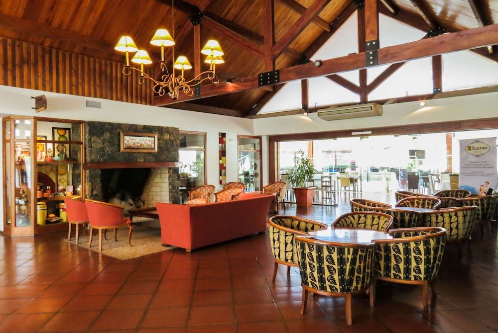 Howard Johnson Inn Villa General Belgrano 3