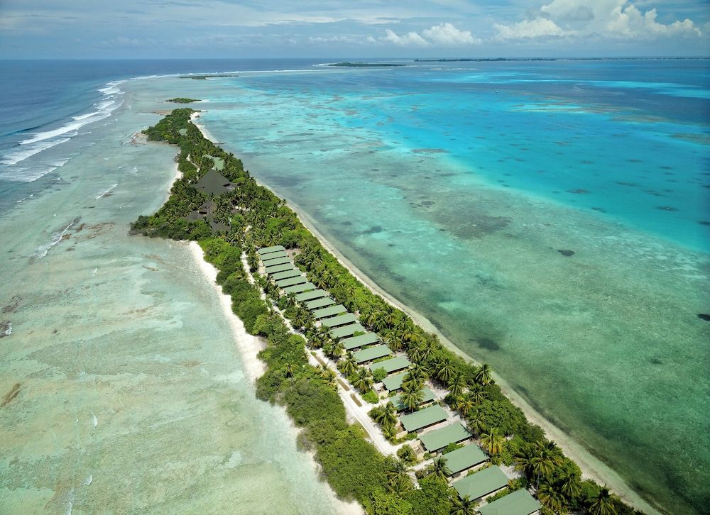 Canareef Resort Maldives 2