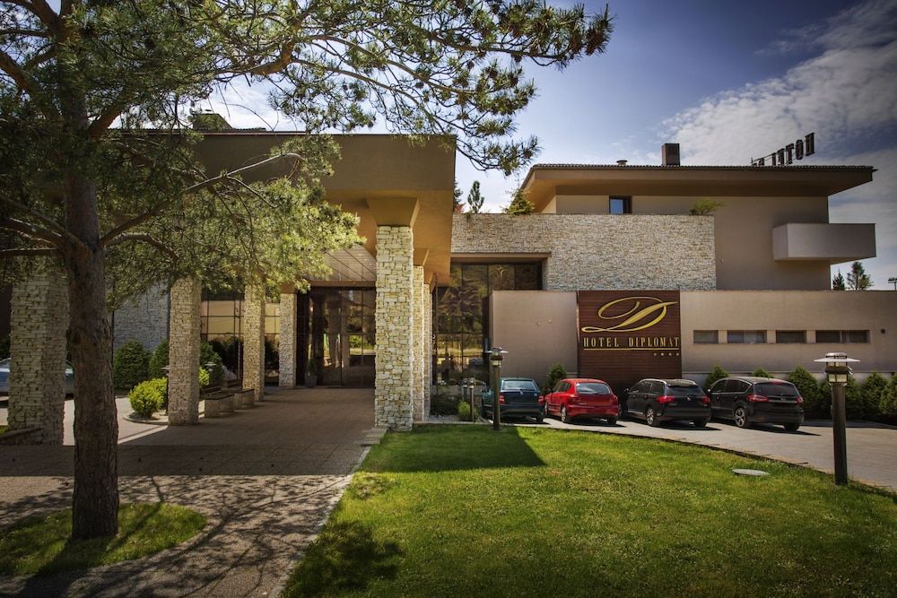 Wellness Hotel Diplomat 4 estrelas em Rajecké Teplice