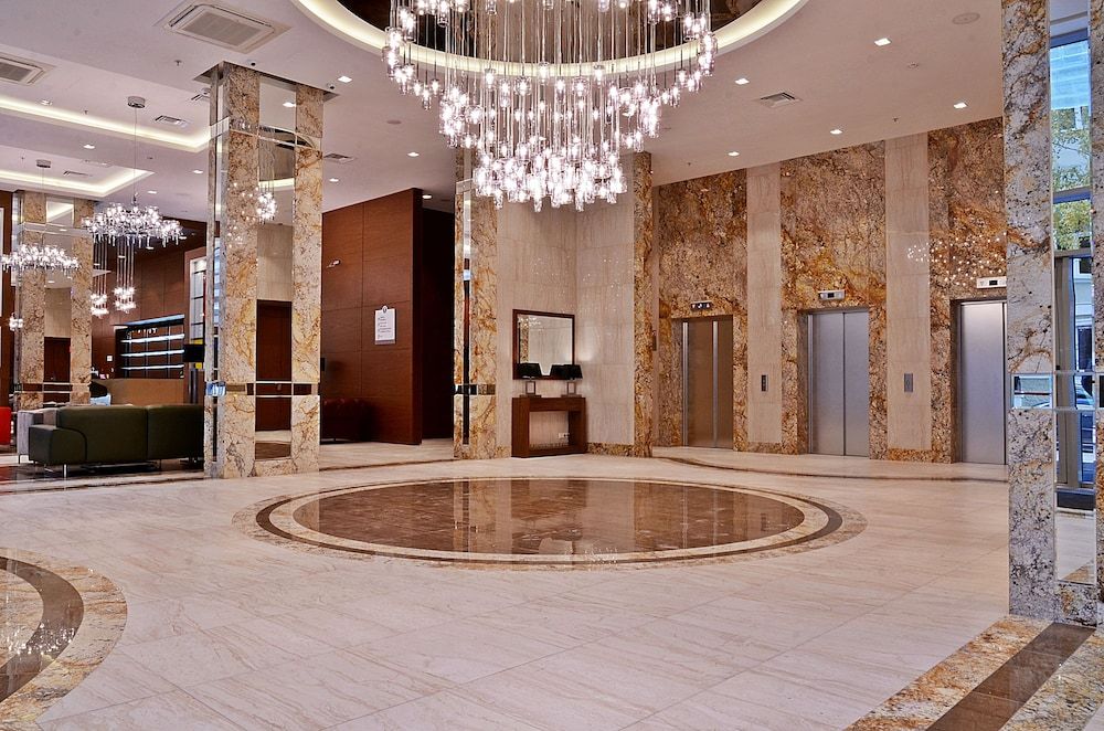 Ramada Plaza by Wyndham Voronezh City Centre 2