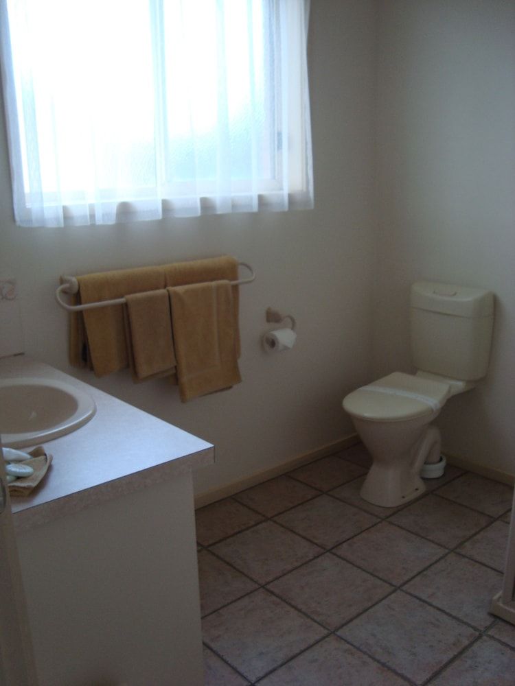 Beachcomber Motel And Apartments Apollo Bay 3