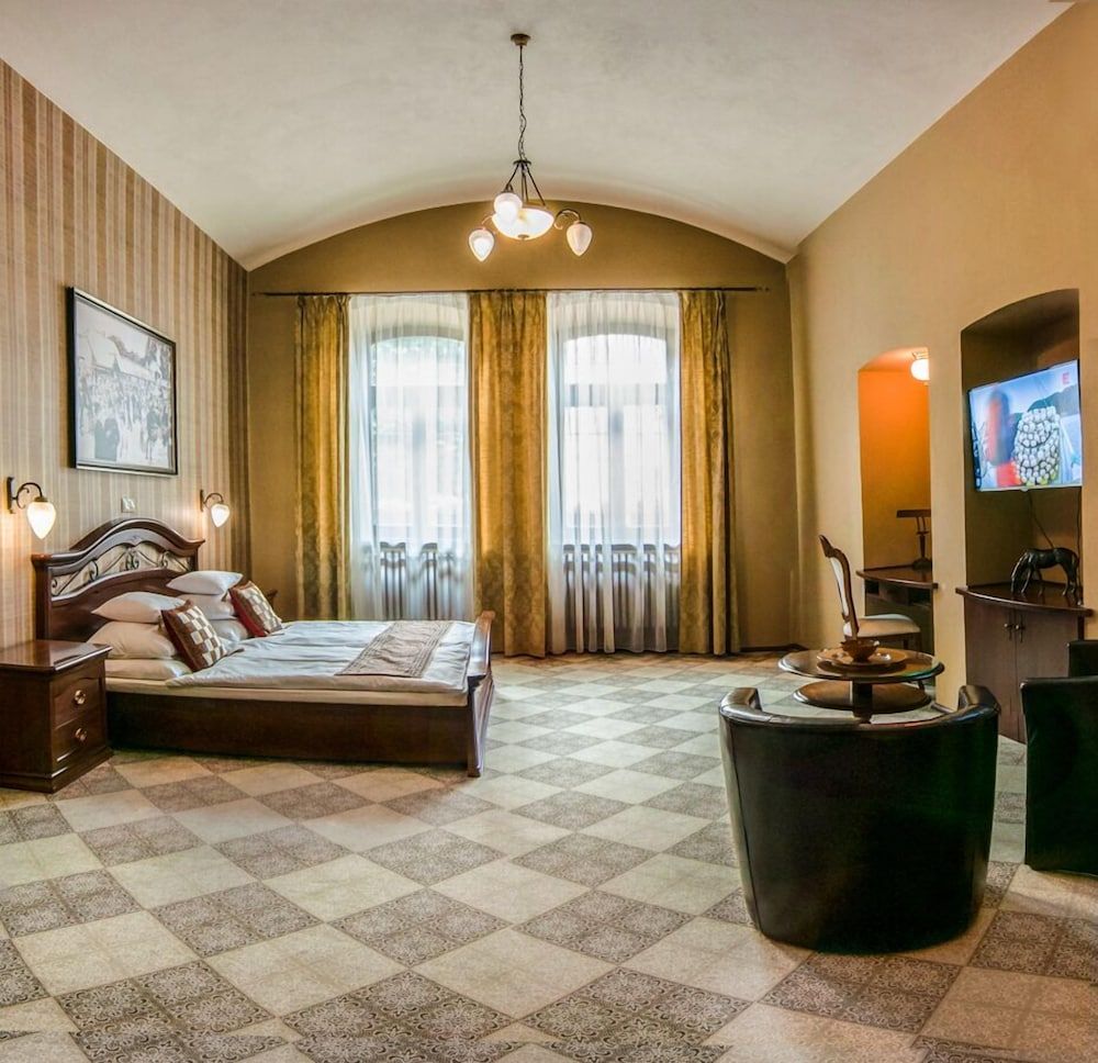 Horse inn Pension 3 estrellas en Košice