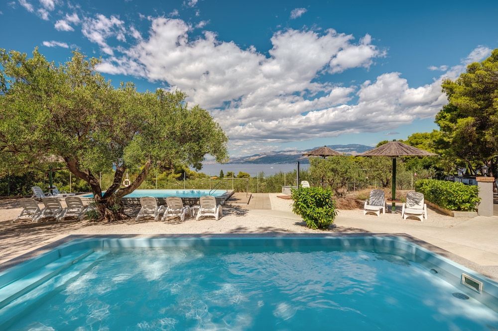 Waterman Beach Village 4 étoiles à Supetar