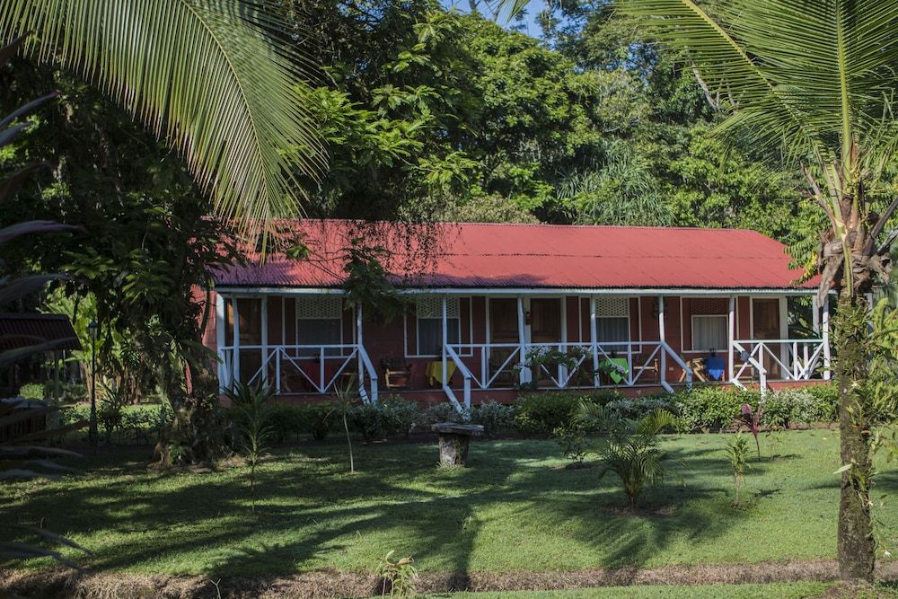 Caribbean Paradise Eco-Lodge 3