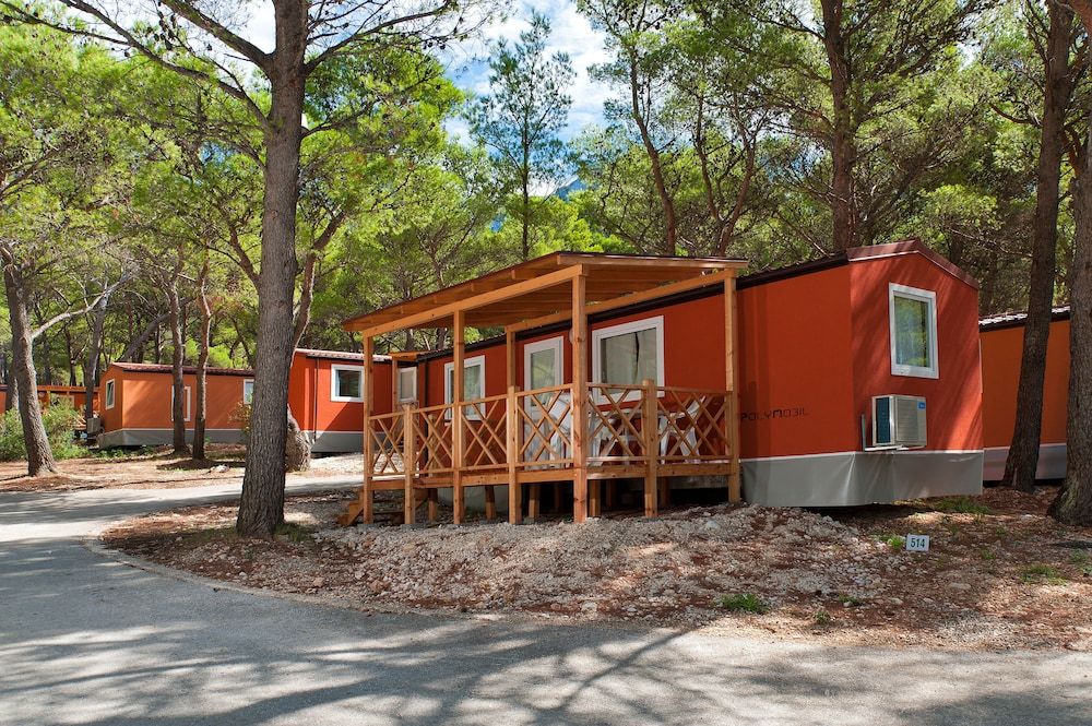 Mobile Homes Baško Polje Campground -1 estrellas en Baška Voda