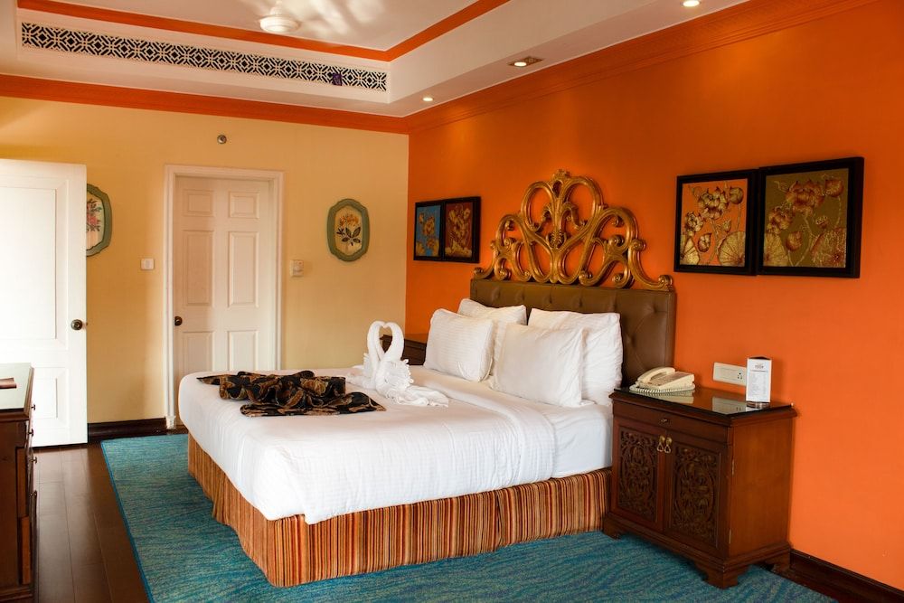 Fenicia Riverside Resort 1