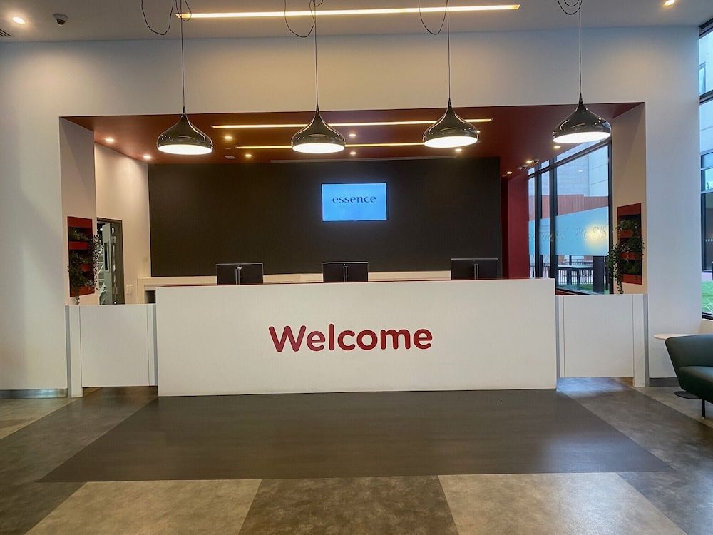 Essence Hotel Carlton 2