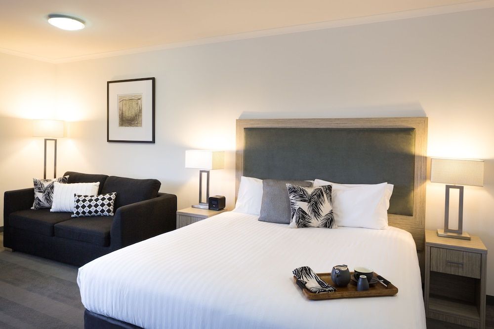 H on Smith Hotel 3