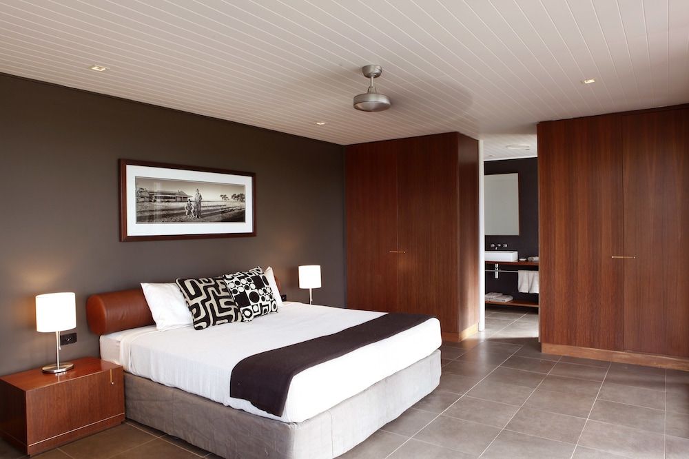 Wildman Wilderness Lodge 3